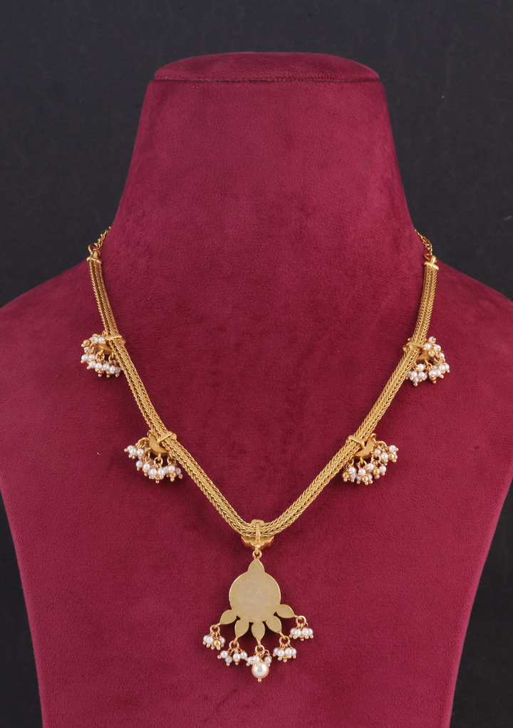 Beautiful Simple Designer Jadau Kundan Short Necklace with Pearls Hangings