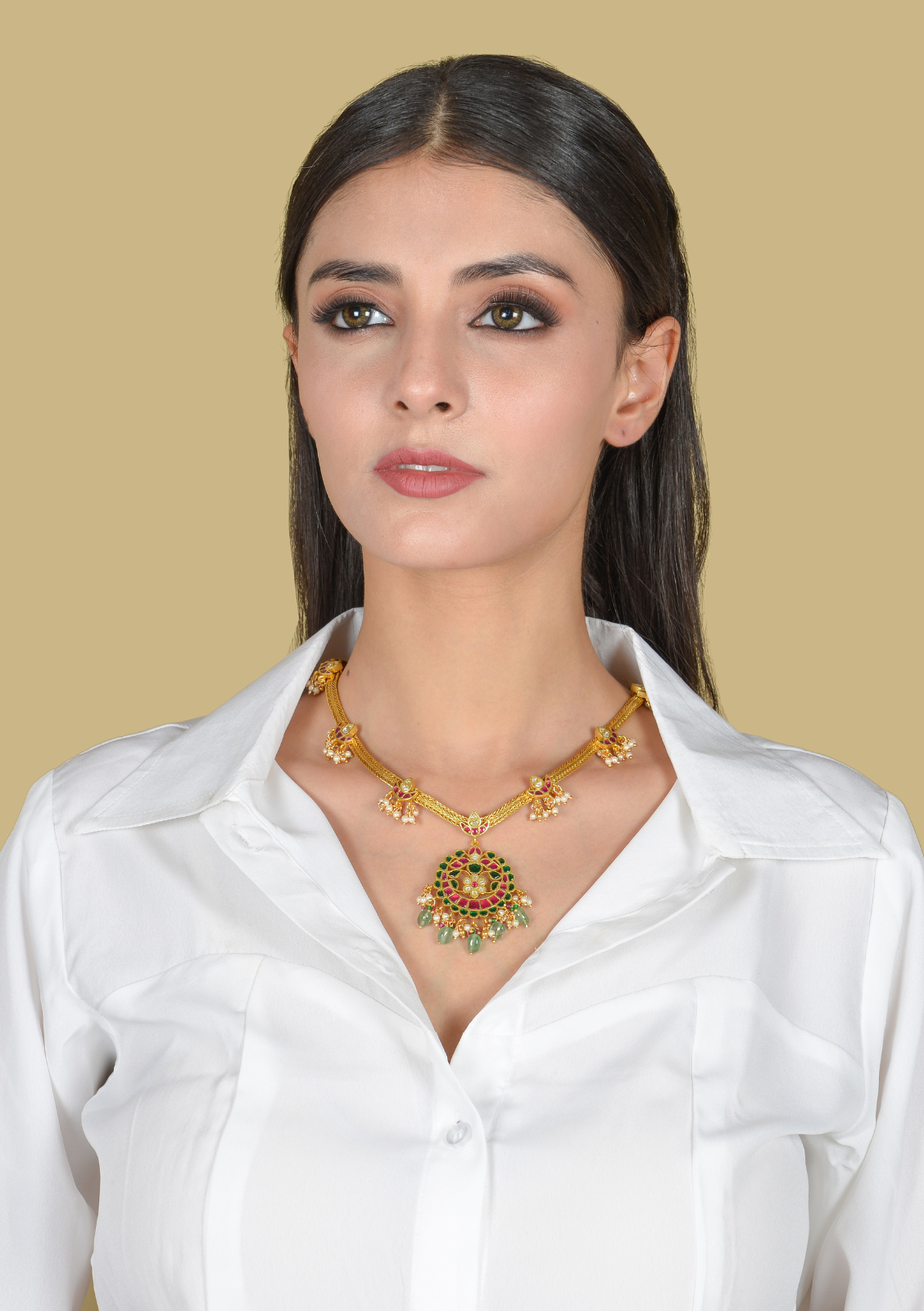 Exquisite Jadau Kundan Short Necklace with Green Emerald Hangings