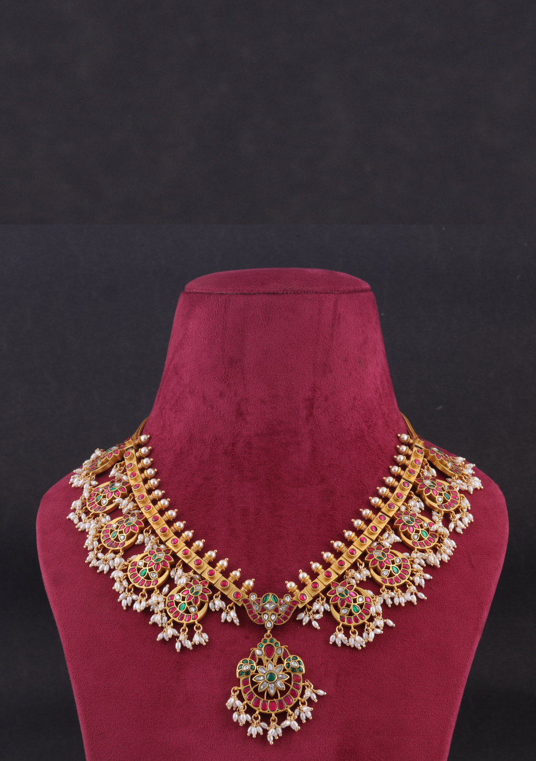 Gorgeous Designer Handcrafted Jadau Kundan Necklace