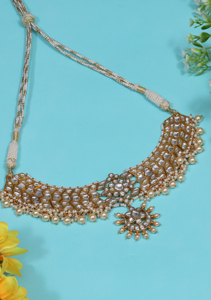 Aarya White Jadau Kundan Necklace