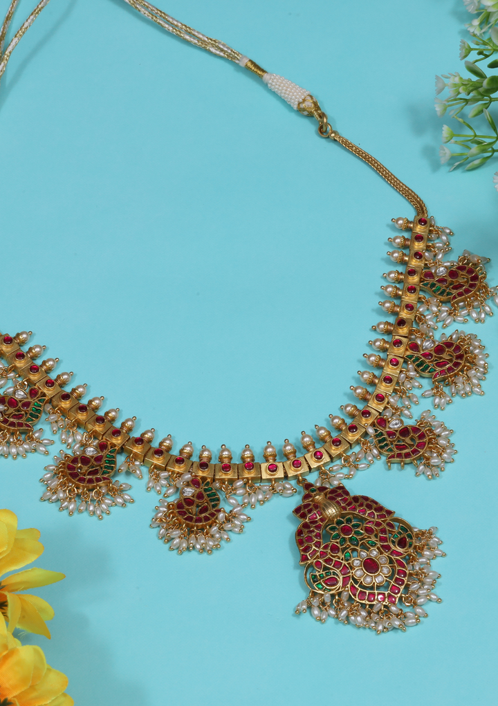 Aditi Jadau Kundan Guttapusalu Necklace