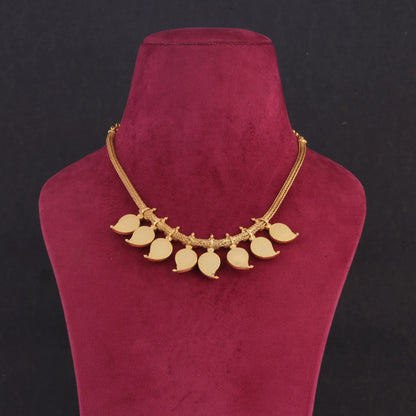 Beautiful Classic Mango Jadau Kundan Short Haram Necklace