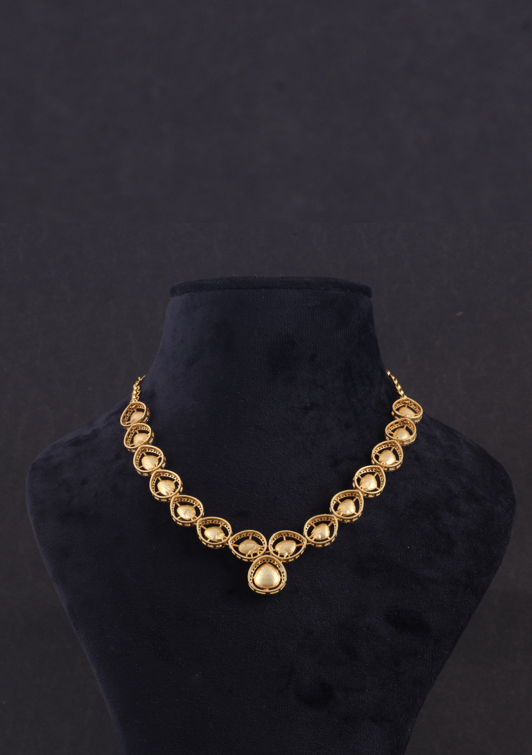 Simple and Elegant Moissanite Polki Necklace Earring Set