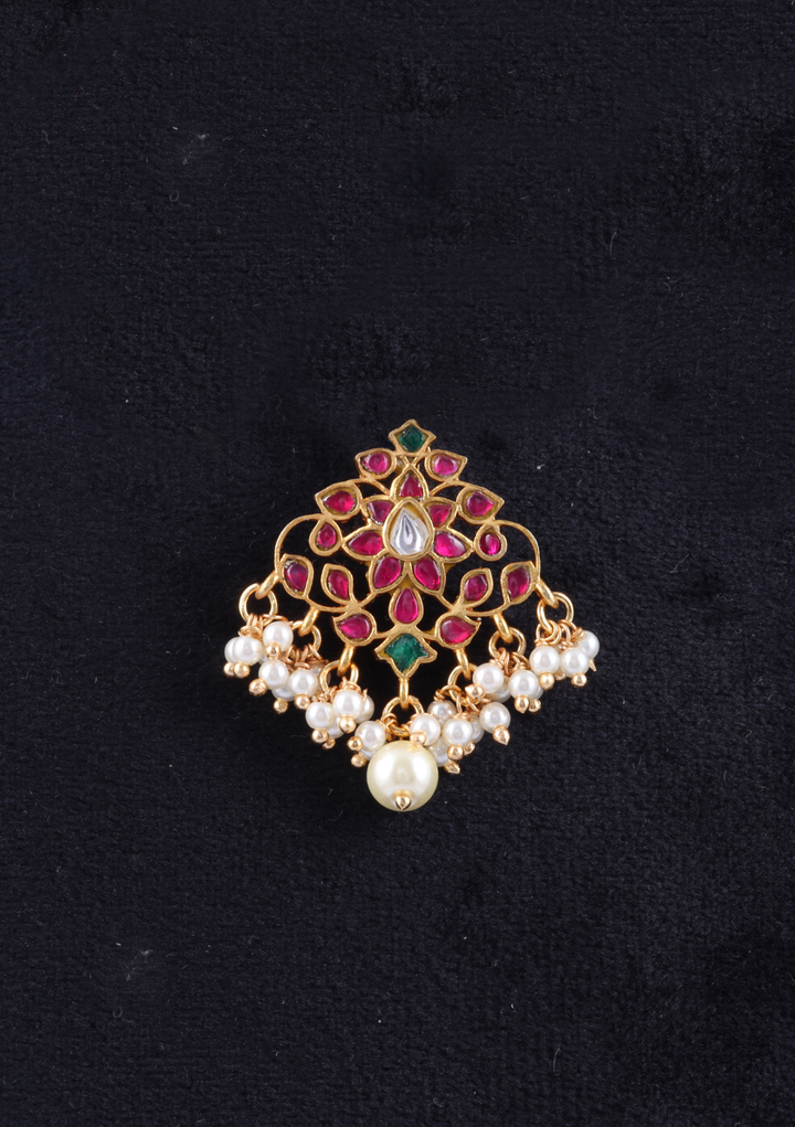 Pretty Elegant Jadau Kundan Pendant with Pearl Hangings