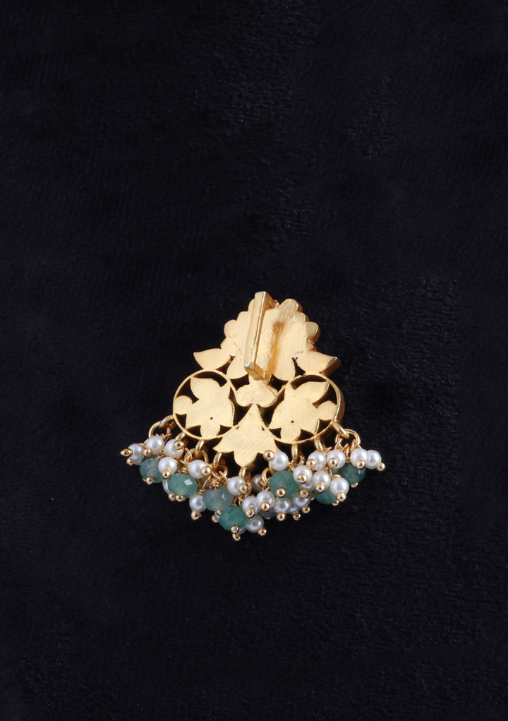 Simple and Attractive Jadau Kundan Pendant with Pearl and Green Beads Hangings