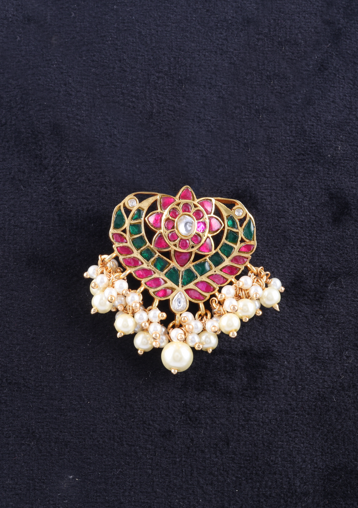 Dazzling Designer Jadau Kundan Pendant with Pearl Hangings