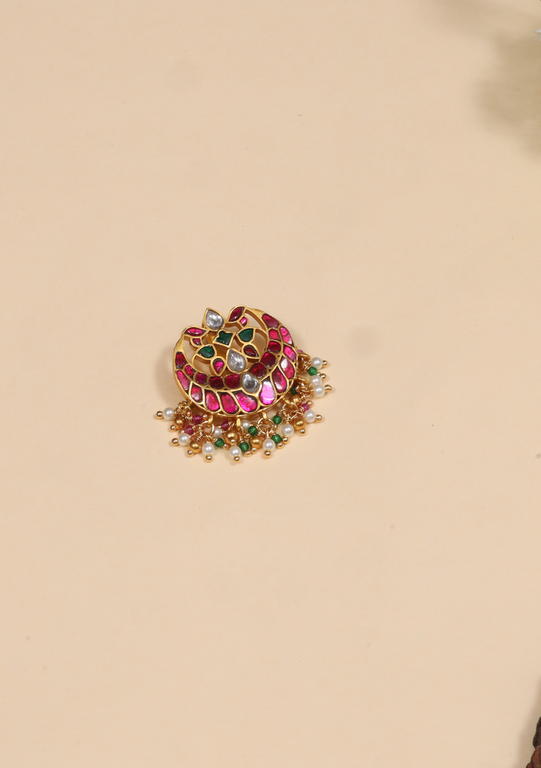 Engaging Designer Jadau Kundan Pendant with Pearl Hangings