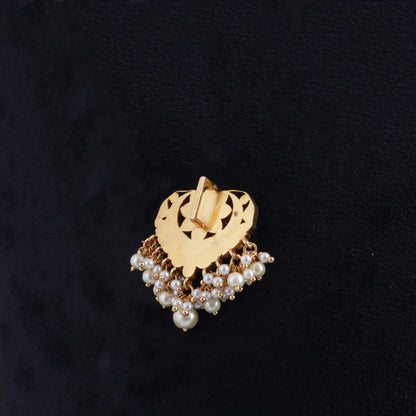 Dazzling Designer Jadau Kundan Pendant with Pearl Hangings