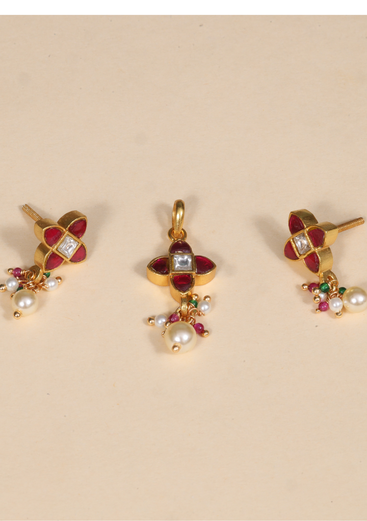 Cute Little Jadau Kundan Pendant Earring Set with Pearl Hangings