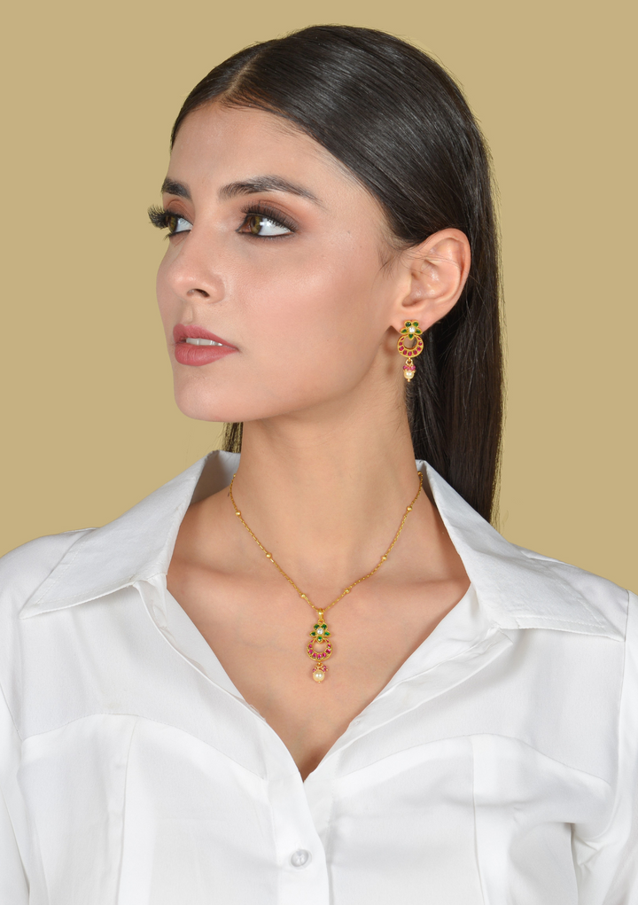 Minimalist Designer Jadau Kundan Pendant Earring Set with Pearl Hangings