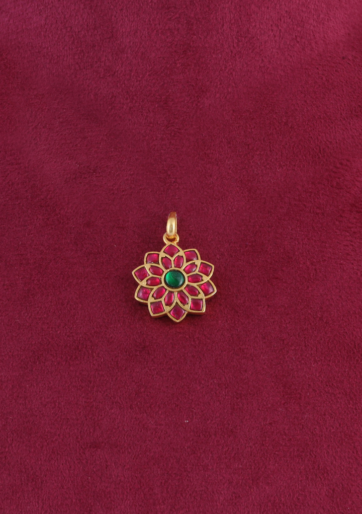 Beautiful Floral Motif Designer Jadau Kundan Pendant Earring Set