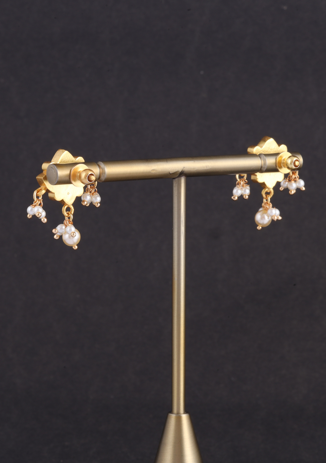 Pretty Designer Jadau Kundan Pendant Earring Set with Pearl Hangings