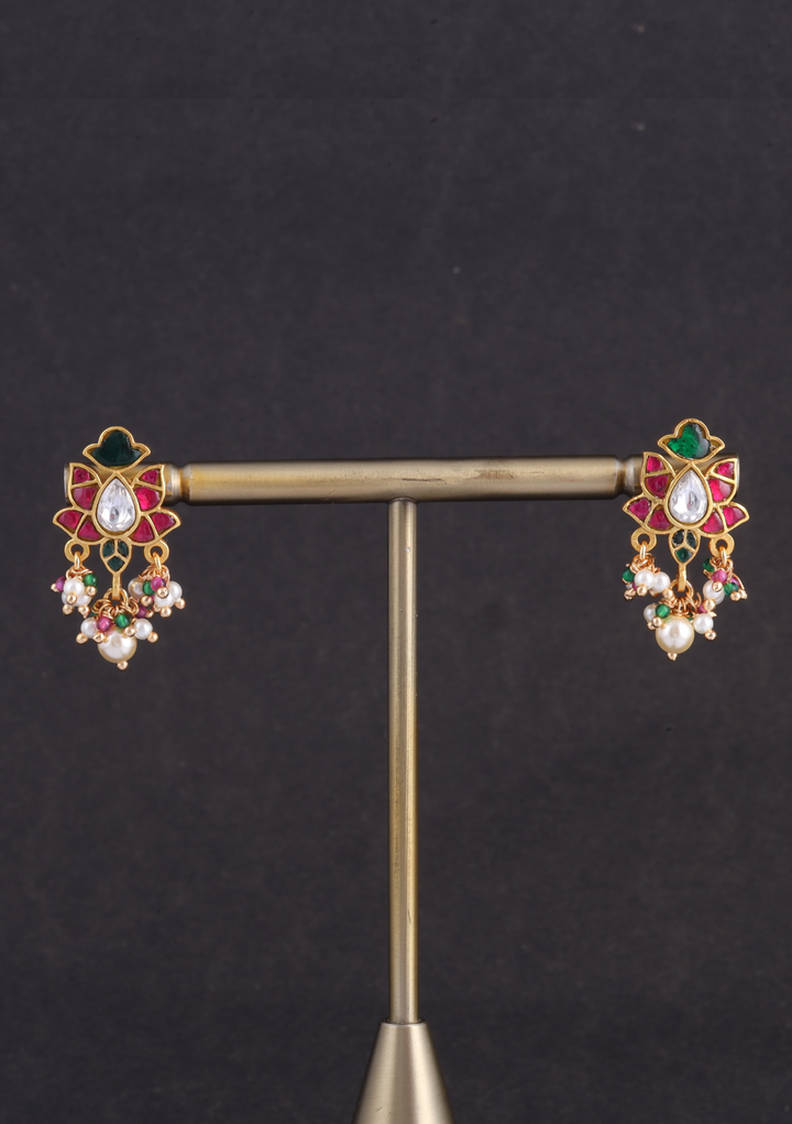 Glorious Designer Jadau Kundan Pendant Earring Set with Pearl Hangings