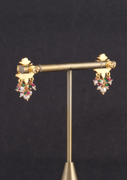 Glorious Designer Jadau Kundan Pendant Earring Set with Pearl Hangings