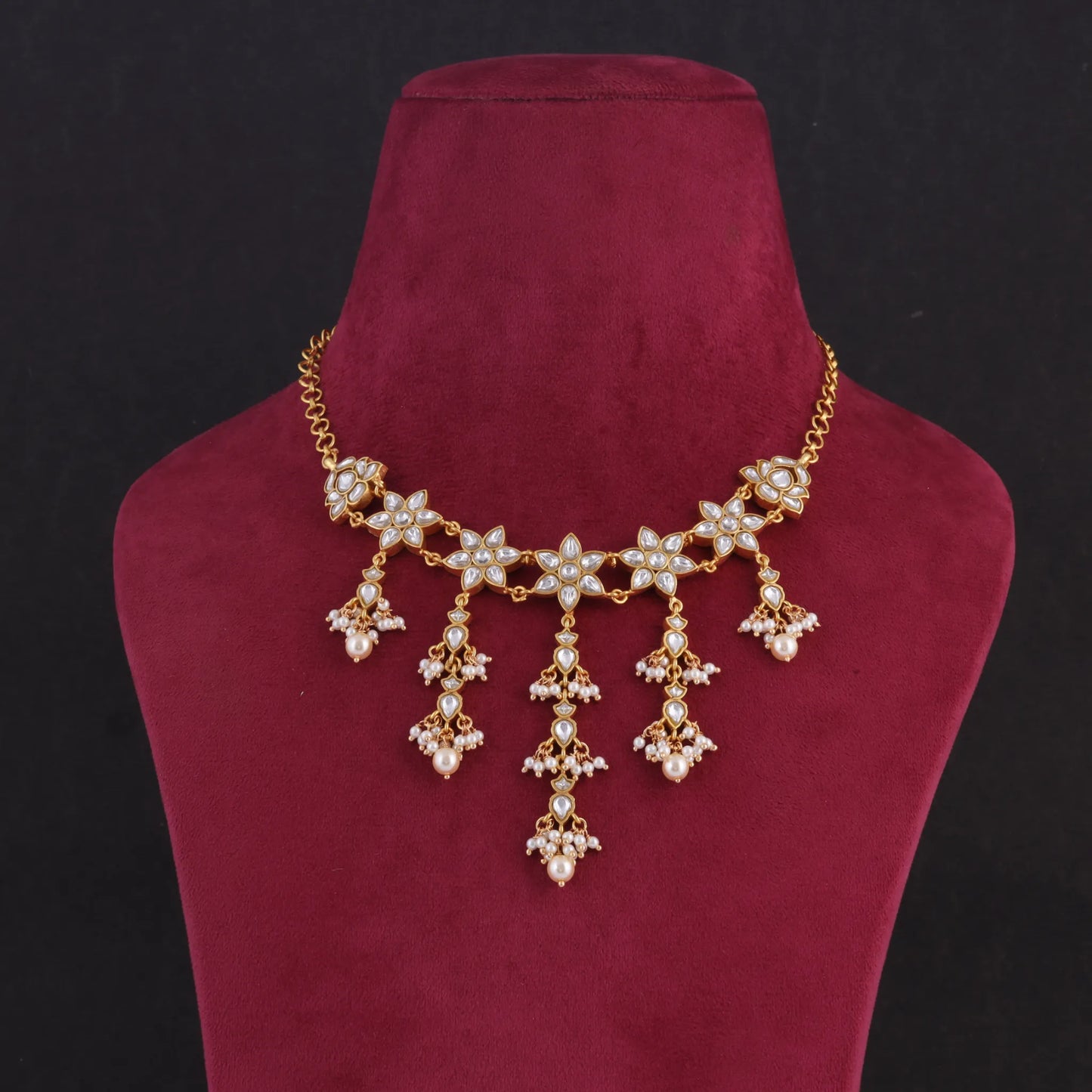 Graceful Jadau Kundan Short Choker Necklace Earring Set