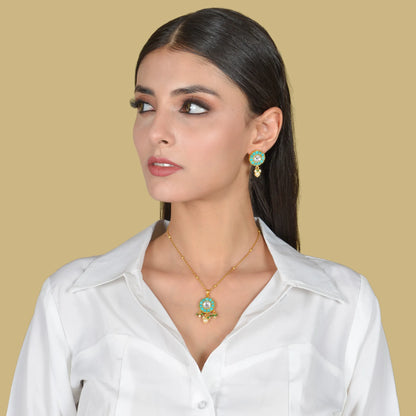 Unique and Beautiful Designer Turquoise Jadau Kundan Pendant Earring Set with Pearl Hangings